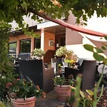 Hoellsteiner Hof Steinen (Lorrach)