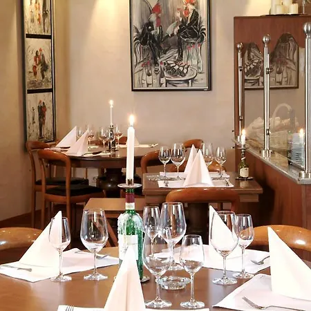 Hoellsteiner Hof Hotel 3*