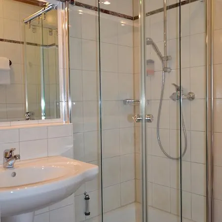 Hotel Hoellsteiner Hof 3*